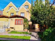 Casa en Arriendo en Maipú 5 dormitorios 4 baños