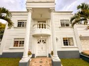 Casa En Arriendo En Medellin En El Poblado A154032