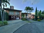 Casa En Arriendo En Medellin En La Calera A232361