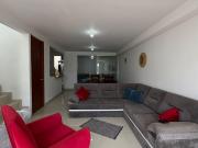 casa en arriendo en prados del este. Cod A31459