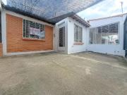casa en arriendo en prados del este. Cod A5215