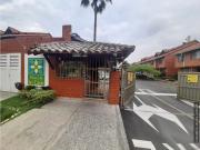 casa en arriendo en prados del limonar. Cod A9190468