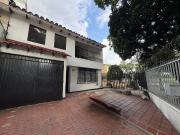 casa en arriendo en prados del norte. Cod A3593