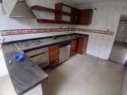 casa en arriendo en prados del norte. Cod A6408