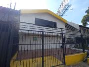 casa en arriendo en prados del norte. Cod A8029