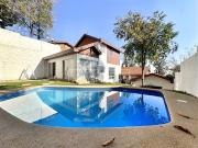 Casa en Arriendo en RECIEN REMODELADA CON HERMOSA VISTA