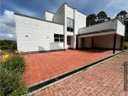 Casa en Arriendo en San Antonio via la Ceja