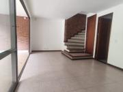 casa en arriendo en san lucas. Cod A513599