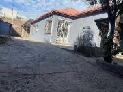 Casa en Arriendo en San Miguel 6 dormitorios 1 baño