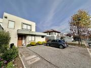 Casa en Arriendo en Santa Elena 278