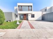 Casa en Arriendo en Santa Elena de Chicureo