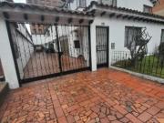 casa en arriendo en santa paula. Cod A6376901