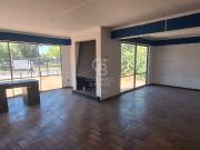 Casa en Arriendo en Vitacura 3 dormitorios 2 baños