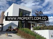 Casa en arriendo Envigado, Antioquia