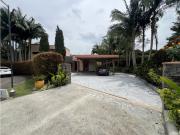 Casa en arriendo Laureles, Occidente