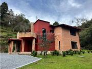 Casa en Arriendo, Loma Del Escobero, Envigado
