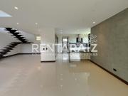 Casa en Arriendo, Loma Del Escobero, Envigado
