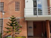 Casa en arriendo Portal De Las Palmas, Palmira