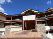 CASA EN ARRIENDO SECTOR CUMBAYA MENESES PALLARES