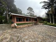 CASA EN ARRIENDO UBICADA EN ENVIGADO SECTOR LOMA DEL...