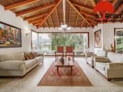Casa en Arriendo Ubicado en Envigado Codigo 1445