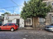 VENTA Casa Interna 1 Dormitorio a Reciclar en Arroyito,...