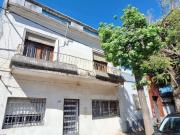 CASA EN ARROYITO. OLIVÉ AL 1200