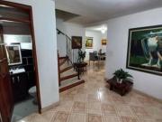 CASA EN AV 499 EN SAN JUAN DE ARAGON !