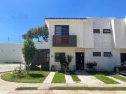 Casa en Av. de la Pradera No. 747 Int. 67 Coto Volta