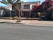 CASA EN AV. HENRIQUEZ PRINCIPALMENTE EMPRESAS