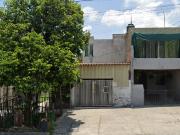 Casa En Av. Plutarco Elías Calles, Guadalajara Práctica,...