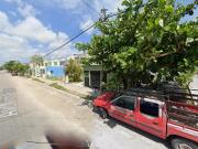 Casa en avenida Niños Héroes, Galaxia Cancún, Cancún,...