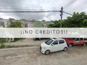 Casa en avenida Niños Héroes, Galaxia Cancún, Cancún,...