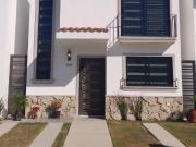 Casa en Azul Marino