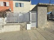 CASA EN Bº ISIDRO QUIROGA