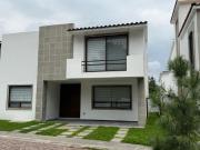 Casa en Bakeira, Condado del Valle junto al lago