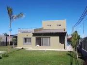 Casa en Barrio Acequias, Roldan