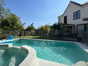 Casa en Barrio Alpino, cercana a colegios