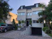 Casa en Barrio cerrado Dorrego en VENTA