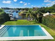 Casa en Barrio cerrado El Yacht al rio, 7 ambientes,...