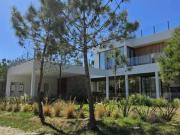 Casa en Barrio Costa Esmeralda