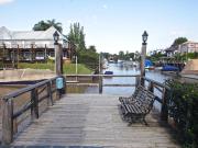 Casa en Barrio Marina del Sol con pileta y amarra