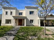 Casa en Barrio Privado El Encuentro