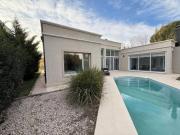 Casa en Barrio Privado La Comarca