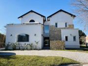 Casa en Barrio privado Los Ombues de Hudson