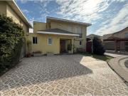 Casa en Barrio Residencial