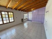 Casa en barrio Jardín Aeroparque