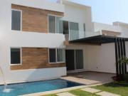 Casa en Barrio Santiago