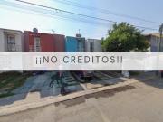 CASA EN CALLE BOSQUES DE ENCINO, EL BOSQUE, SANTIAGO...