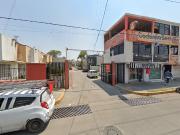 CASA EN CALLE BOSQUES DE LAUREL, EL BOSQUE, SANTIAGO...